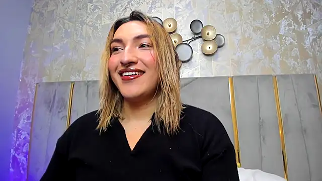 Snapshot of TomLondon_ chatting on November 2025 12:08:02 PM TomLondon online show from November 2025 12:08:02 PM