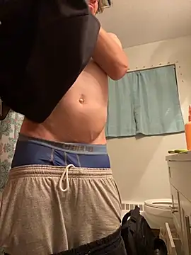 Lilsmokeshow017 online show from October 2025 04:53:02 AM