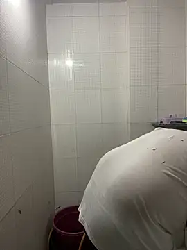 Snapshot of dick69lil chatting on April 2026 02:27:02 AM dick69lil online show from April 2026 02:27:02 AM