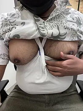 dick69lil online show from May 2026 06:42:02 AM