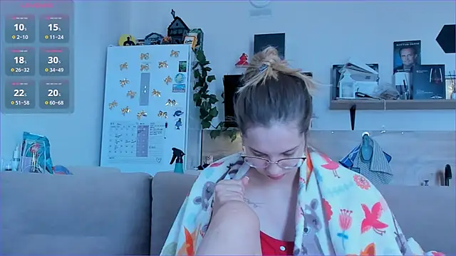 Girl alone home online show from May 2026 03:55:02 AM