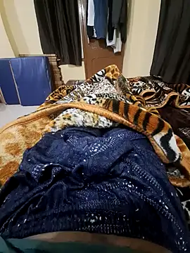 Snapshot of villagb12 chatting on January 2025 05:05:01 PM villagb12 online show from January 2025 05:05:01 PM