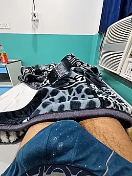 villagb12 online show from December 2025 05:19:02 PM