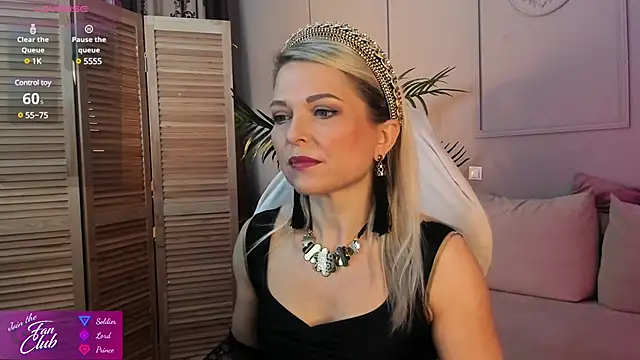 Snapshot of Gloria_Lovely chatting on January 2025 10:56:01 AM Gloria Lovely online show from January 2025 10:56:01 AM