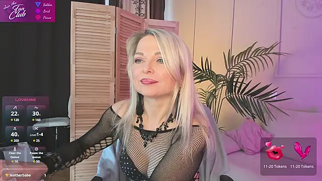 Snapshot of Gloria_Lovely chatting on March 2025 10:47:01 AM Gloria Lovely online show from March 2025 10:47:01 AM