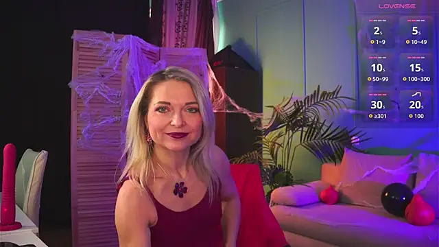 Snapshot of Gloria_Lovely chatting on November 2025 10:58:02 AM Gloria Lovely online show from November 2025 10:58:02 AM
