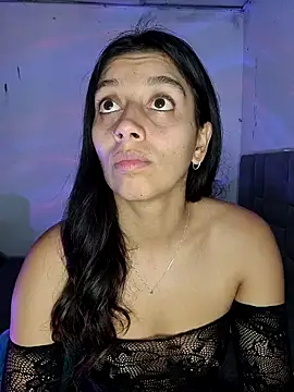 Snapshot of BrittanyDiaz chatting on January 2025 07:03:01 PM BrittanyDiaz online show from January 2025 07:03:01 PM