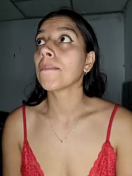 Snapshot of BrittanyDiaz chatting on January 2025 06:40:01 PM BrittanyDiaz online show from January 2025 06:40:01 PM