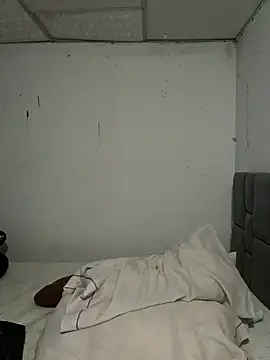 Snapshot of BrittanyDiaz chatting on January 2025 07:10:02 PM BrittanyDiaz online show from January 2025 07:10:02 PM