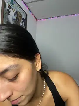 Snapshot of BrittanyDiaz chatting on October 2025 07:34:02 PM BrittanyDiaz online show from October 2025 07:34:02 PM