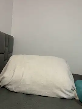 Snapshot of BrittanyDiaz chatting on October 2025 07:00:01 PM BrittanyDiaz online show from October 2025 07:00:01 PM