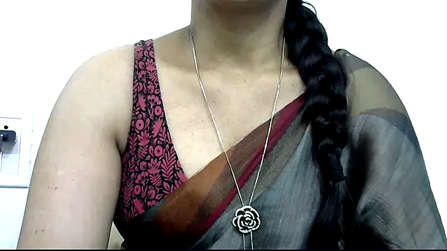 Snapshot of rashmika_reddy chatting on September 2025 04:01:01 AM rashmika reddy online show from September 2025 04:01:01 AM