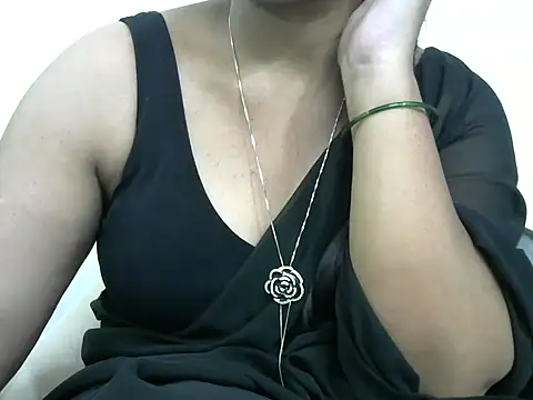 Snapshot of rashmika_reddy chatting on October 2025 05:17:02 AM rashmika reddy online show from October 2025 05:17:02 AM