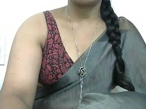 Snapshot of rashmika_reddy chatting on October 2025 05:41:01 AM rashmika reddy online show from October 2025 05:41:01 AM