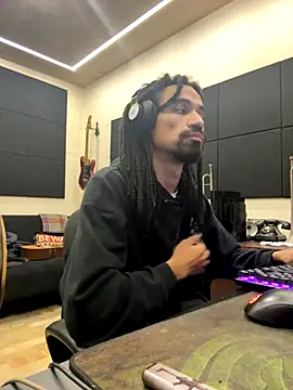 hotcamboy420 online show from November 2025 05:24:01 AM