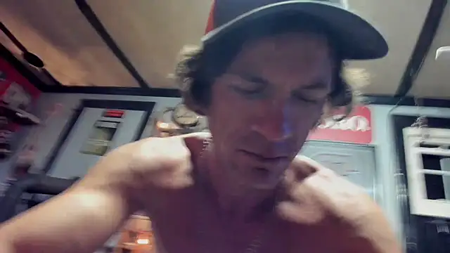 Snapshot of mowingman26 chatting on December 2025 09:25:01 AM mowingman26 online show from December 2025 09:25:01 AM