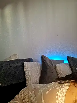 LydiaMaus96 online show from December 2024 09:35:01 AM