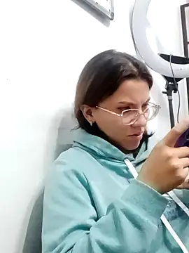 karlamorris  online show from January 2025 10:19:01 PM