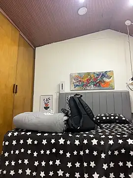 karlamorris  online show from April 2026 01:12:01 PM