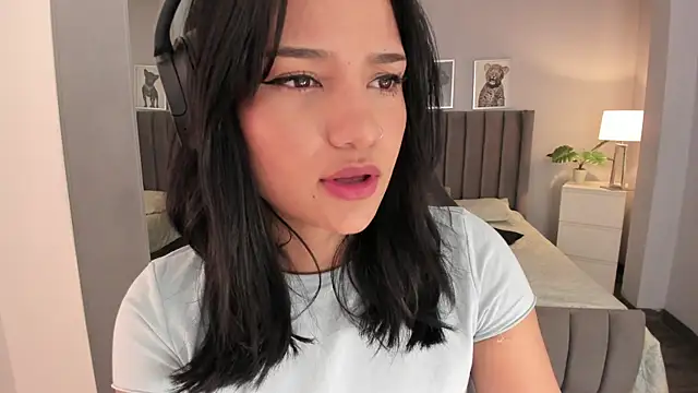 Snapshot of renee_shelby_ chatting on December 2024 07:59:02 PM renee shelby online show from December 2024 07:59:02 PM