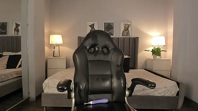 Snapshot of renee_shelby_ chatting on March 2025 01:03:02 AM renee shelby online show from March 2025 01:03:02 AM