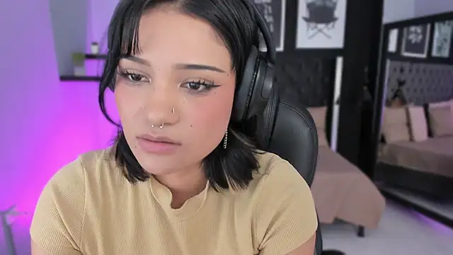 renee shelby  online show from March 2026 08:26:02 PM