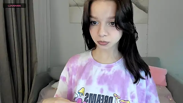 crystal lilith online show from January 2026 05:06:02 PM