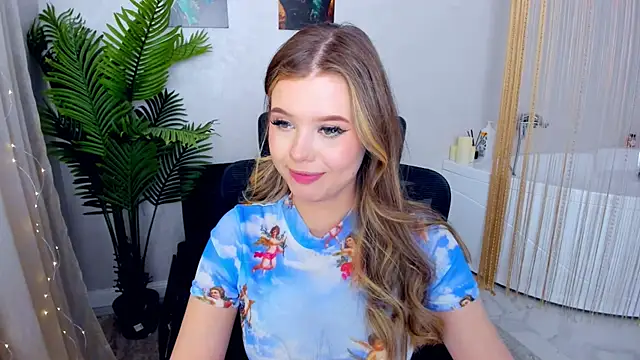 FollowLovee online show from February 2025 03:06:01 PM