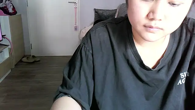 iamMalixxx online show from May 2026 06:10:02 AM