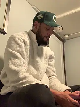 Snapshot of MrPresident_P chatting on January 2025 04:29:01 AM MrPresident P online show from January 2025 04:29:01 AM