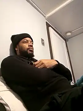 Snapshot of MrPresident_P chatting on January 2025 09:10:01 PM MrPresident P online show from January 2025 09:10:01 PM