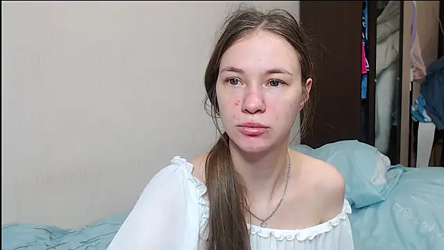 leila bambi  online show from February 2025 02:05:02 PM