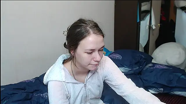 leila bambi  online show from February 2025 02:17:02 AM