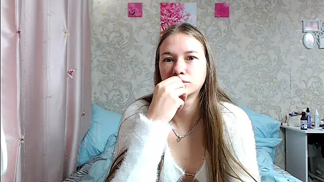 leila bambi  online show from September 2025 04:56:01 AM