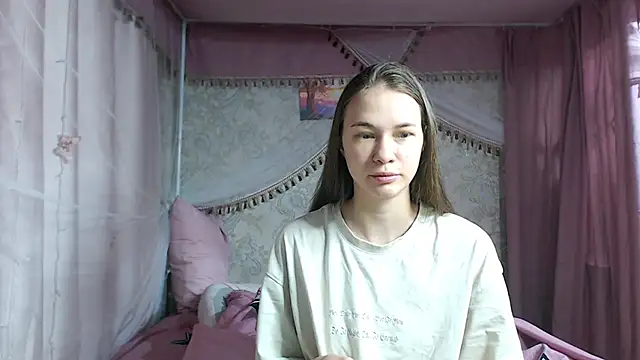 leila bambi  online show from November 2025 06:21:01 PM