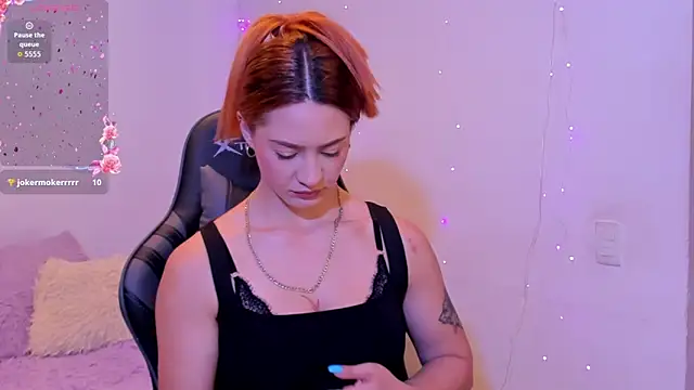 Snapshot of Amypond__ chatting on September 2025 07:05:01 PM Amypond online show from September 2025 07:05:01 PM