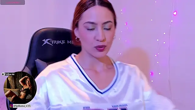 Snapshot of Amypond__ chatting on September 2025 08:12:02 PM Amypond online show from September 2025 08:12:02 PM