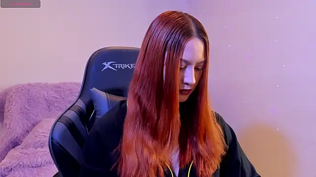 Snapshot of Amypond__ chatting on October 2025 10:01:01 AM Amypond online show from October 2025 10:01:01 AM