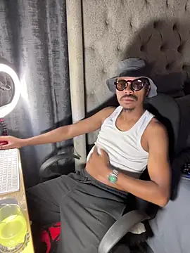 JaroDawg47 online show from April 2026 05:35:02 PM