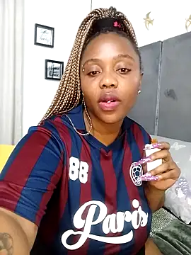 IceBellaCane313 online show from May 2026 07:56:02 PM