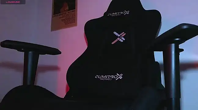 Luan-wood online show from February 2025 01:55:01 PM