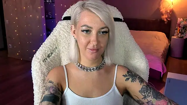 tykioty Miley online show from November 2025 11:30:01 AM