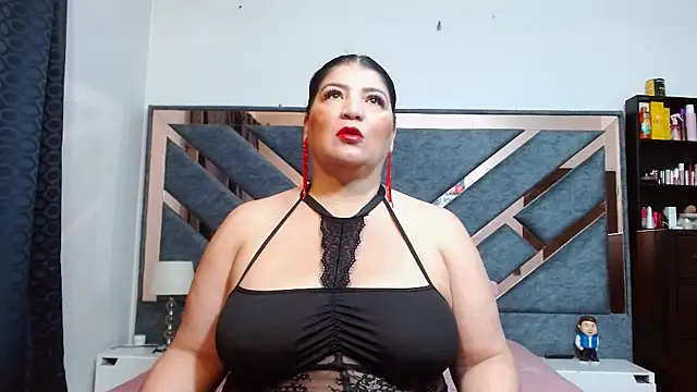 KarlaTesg online show from June 2026 09:58:01 AM