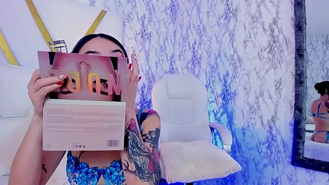 Athziry  online show from December 2024 09:40:02 PM