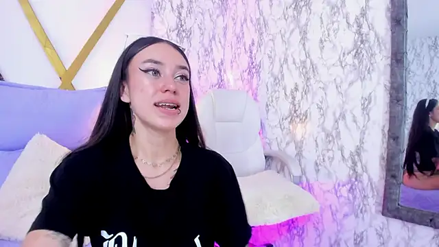 Athziry  online show from December 2024 12:42:02 AM