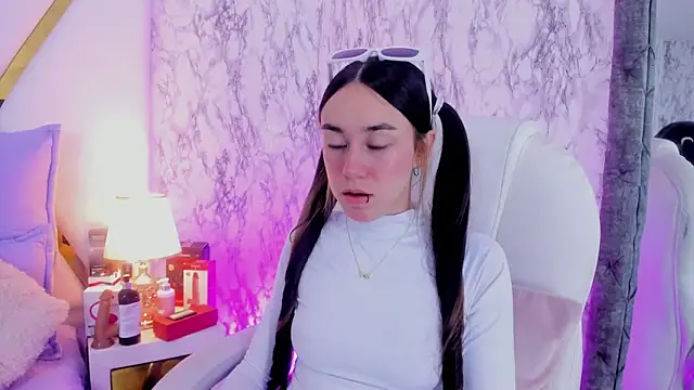 Athziry  online show from January 2025 07:15:01 AM