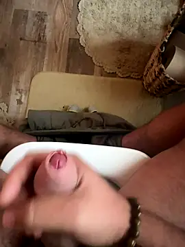 Snapshot of AreiasTuga chatting on November 2025 08:02:02 AM AreiasTuga online show from November 2025 08:02:02 AM