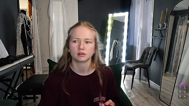Alexandra Demore online show from July 2026 07:11:01 PM