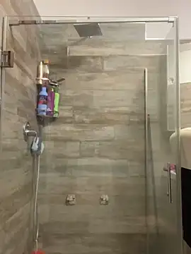 Snapshot of LukonPorn chatting on March 2025 10:17:02 AM LukonPorn online show from March 2025 10:17:02 AM