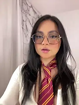 Snapshot of montmariana chatting on October 2025 12:44:01 AM montmariana online show from October 2025 12:44:01 AM